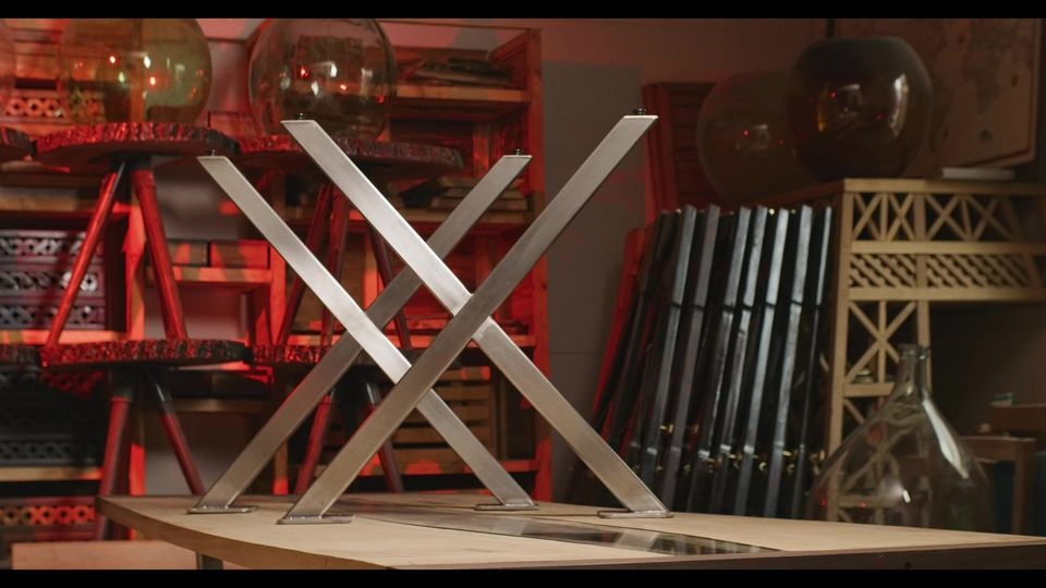 Custom metal table legs