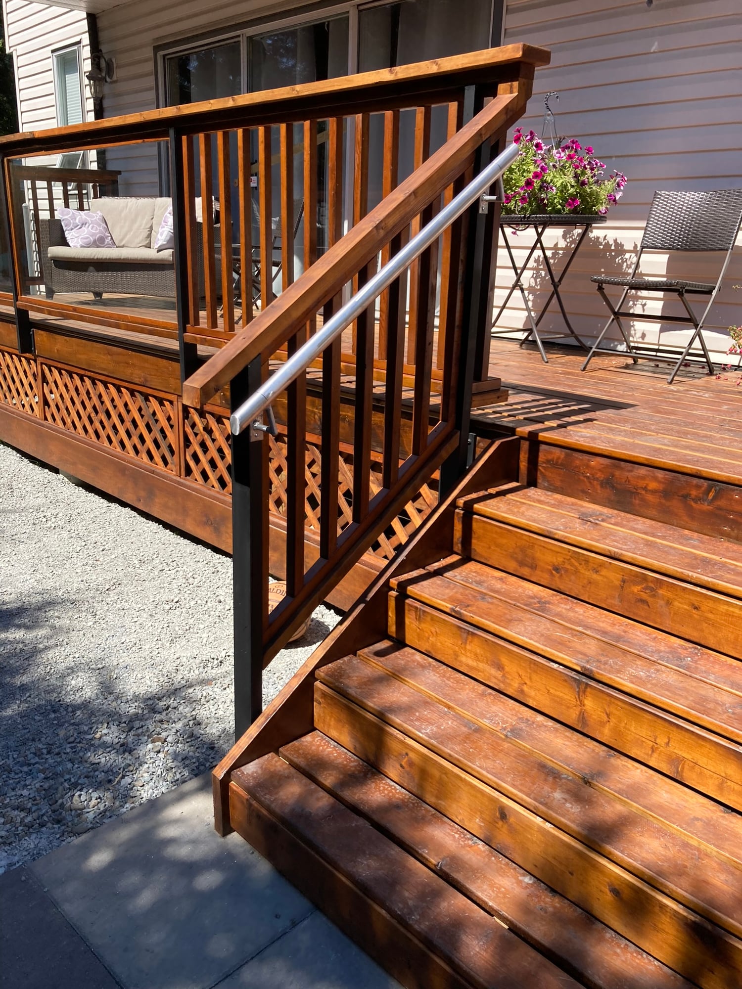Metal deck railing