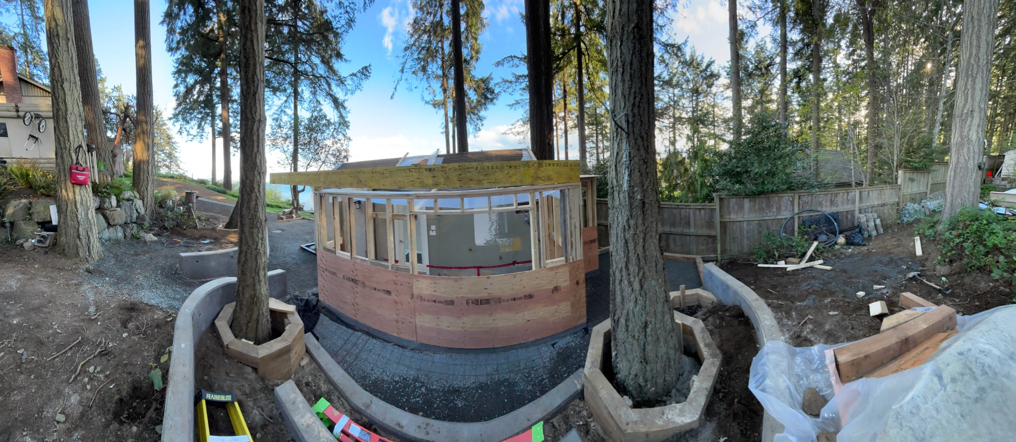 Outdoor structure